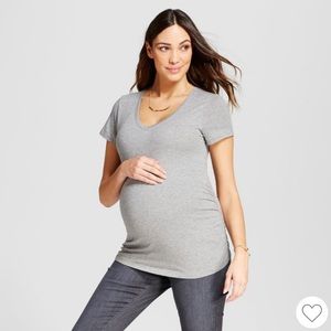 Gray Ingrid & Isabelle vneck shirt